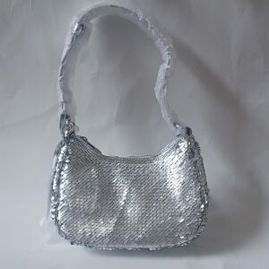 NWT Nicole Miller New York Silver Sequin Shoulder Bag